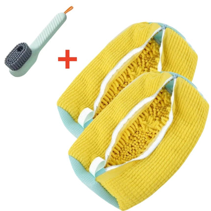 Shoe washing bag compatible with top load and front load washing machines
