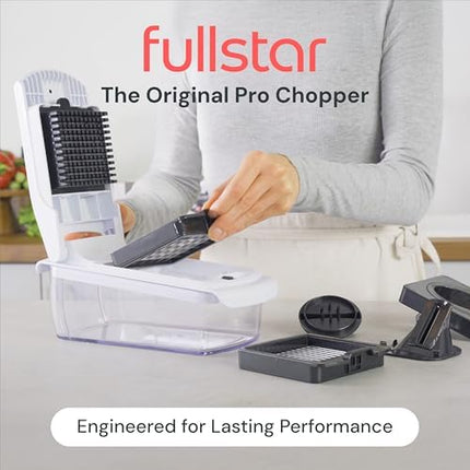 Fullstar Chopper chopping vegetables