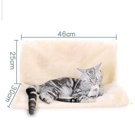 Close-up of cat hanging bed fabric and durable mounting hardware