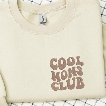SourceToHome FuenteACasa Cool Moms Club Embroidered Sweatshirt with Kids Names — Home & Lifestyle