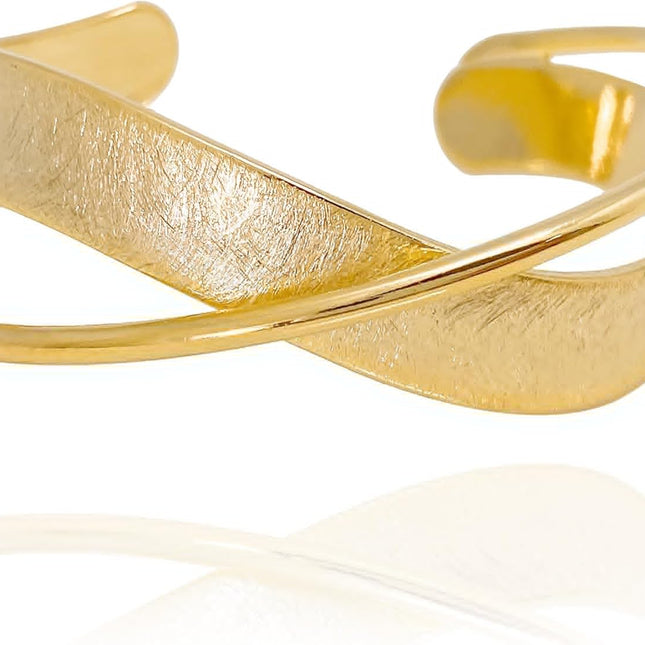 HomeChef ChefDelHogar Women's Gold Cuff Bracelets – 18K Gold Plated Textured Bangles with — Kitchen & Home