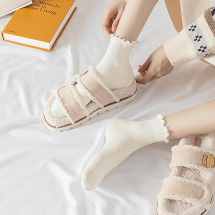 6 Pairs Women’s Ruffle Ankle Socks