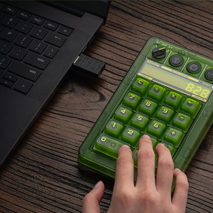 Retro 18-Key Mechanical Numpad with Calculator Mode