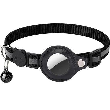 Durable reflective cat collar with secure AirTag tracking holder