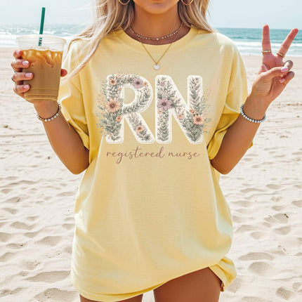 SourceToHome FuenteACasa Floral RN Registered Nurse Comfort Colors T-Shirt Cute Botanical Nurse — Home & Lifestyle