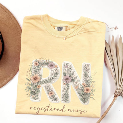 SourceToHome FuenteACasa Floral RN Registered Nurse Comfort Colors T-Shirt Cute Botanical Nurse — Home & Lifestyle