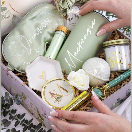 HomeChef ChefDelHogar Sincerely, Me Personalized Bridesmaid Proposal Gift with Sage Luxe Bath Spa Set — Kitchen & Home